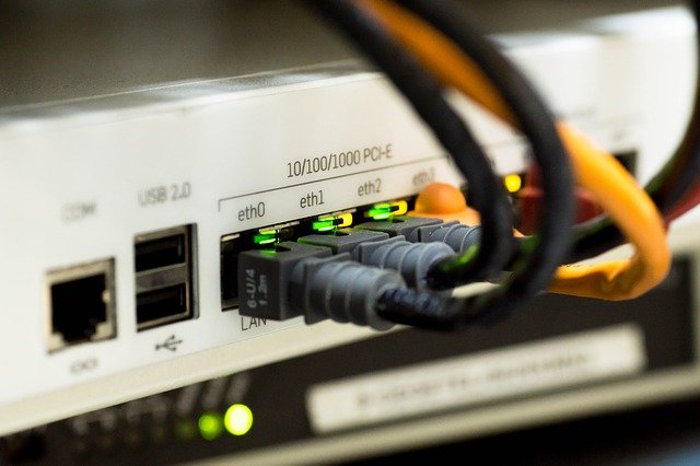 Instalación y mantenimiento de redes en Valencia Instalación y mantenimiento de redes en Valencia - Microlevante